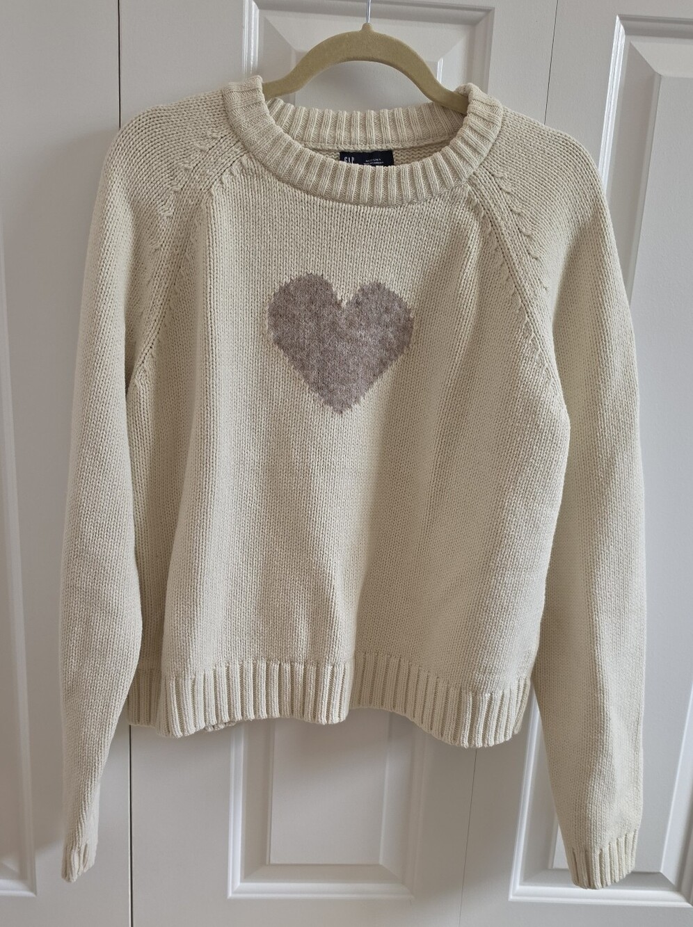 GAP Cotton Blend Raglan Crewneck Sweater Cream with Taupe Fuzzy Heart